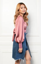 Load image into Gallery viewer, Carrie Top in Mauve
