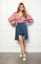 Load image into Gallery viewer, Carrie Top in Mauve
